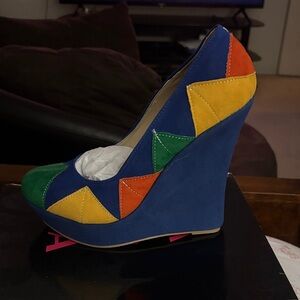 Alba Colorful Geometric Wedges